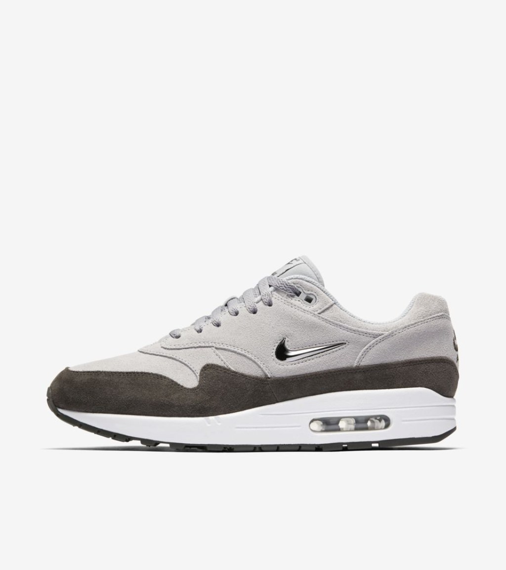 Picture of: Nike Air Max  Premium “Wolf Grey”.